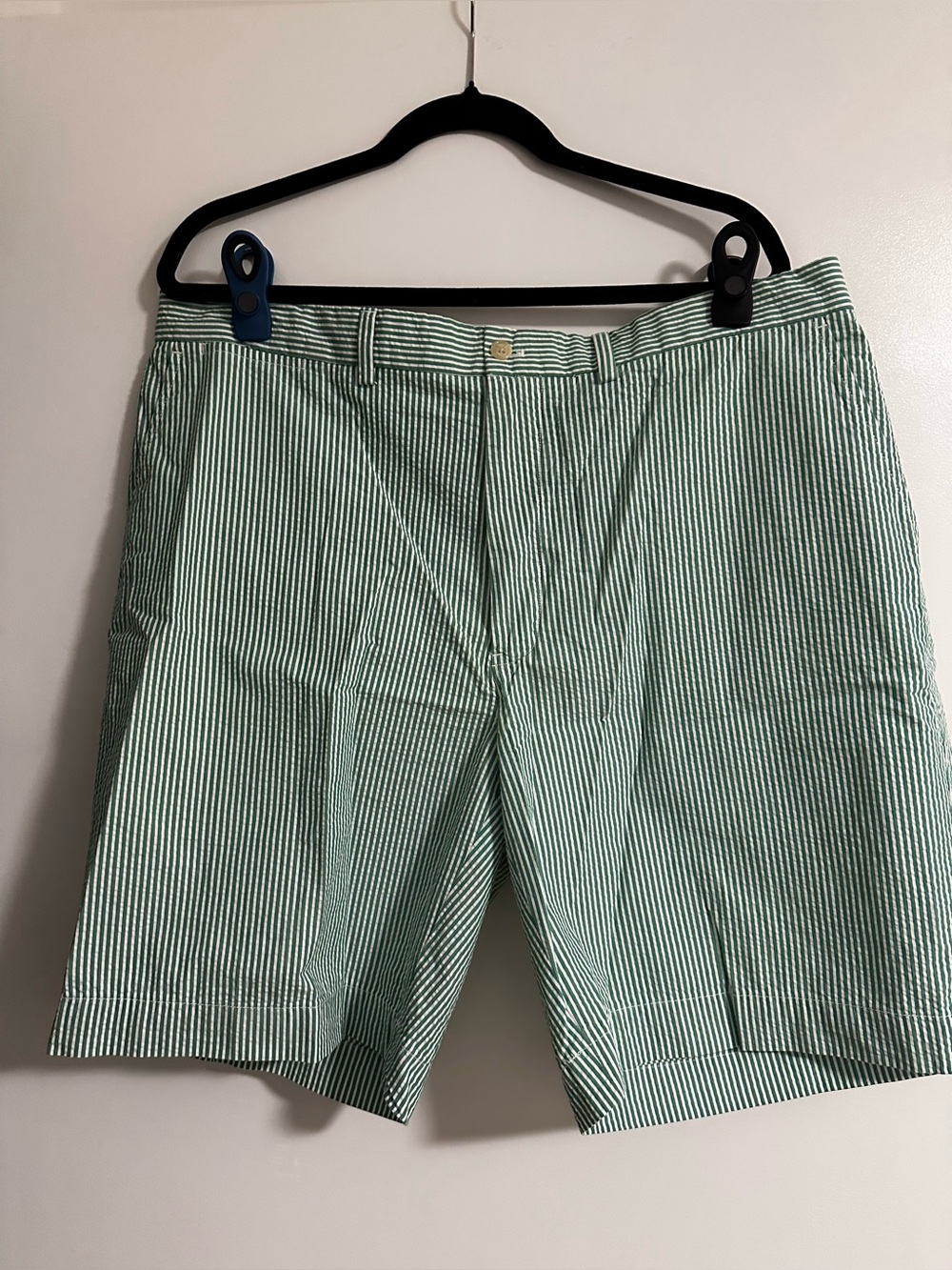 Men's Seersucker Flat Front Green Stripe Shorts